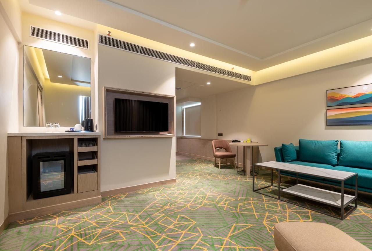 Holiday Inn Katra Vaishno Devi By Ihg ภายนอก รูปภาพ